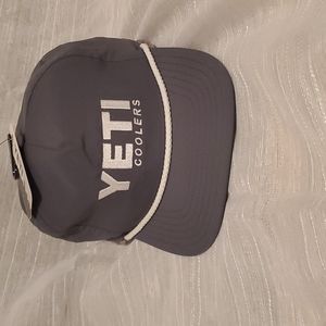 Yeti one size hat